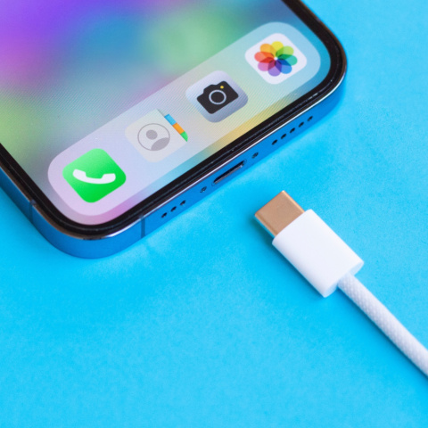 KABEL USB C - C 2M 60W PRZEWÓD ŁADOWANIA W OPLOCIE IPHONE 16 15 KABEL USB C - C 2M 60W PRZEWÓD ŁADOWANIA W OPLOCIE IPHONE 16 15