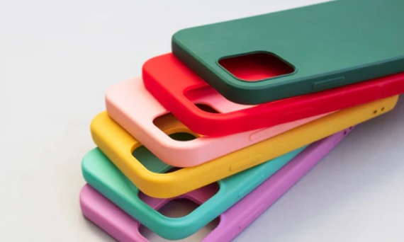 Jak wybrać najlepsze etui do telefonu? Poradnik dla iPhone, Samsung i Xiaomi